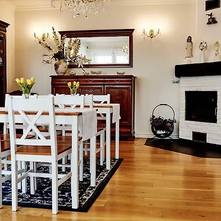 民宿 Goscinne U Ewy *